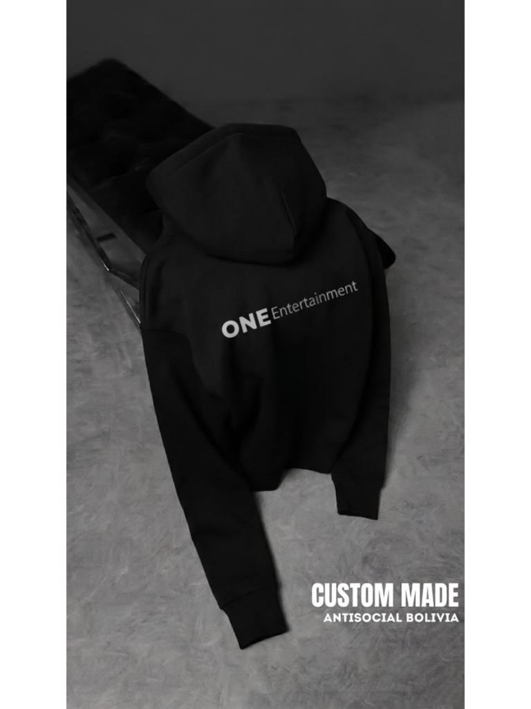 ONE Entertainment Hoodie - trabajo de Antisocial Bolivia